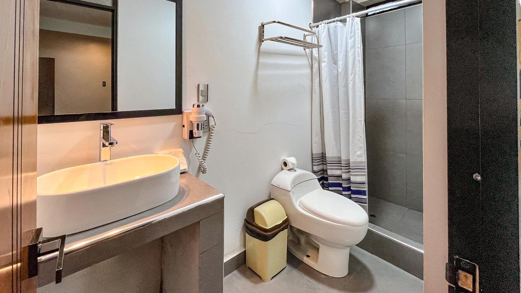 6-Bed Female Dormitory Room